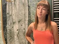 cam girl masturbating with dildo KarmenGrey