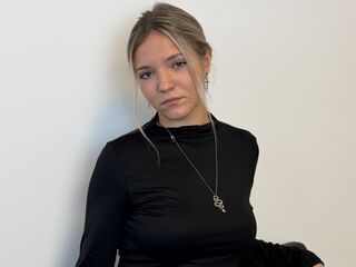 hot sex webcam KeiraTullier