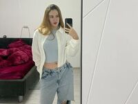 girl topless KellyLynn