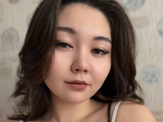 masturbating camgirl KrissyHarbick