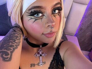 streaming live webcam KylieBaker