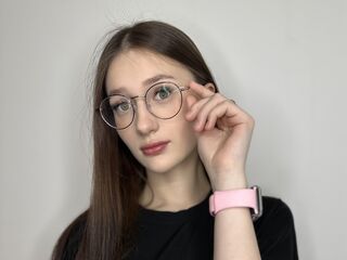 live porn cam LatriciaSuet