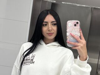 fingering cam whore LauraMeeth