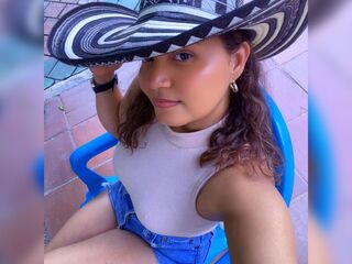 naughty camwhore LauraPhol
