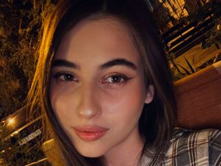 kinky cam LeiaFrost