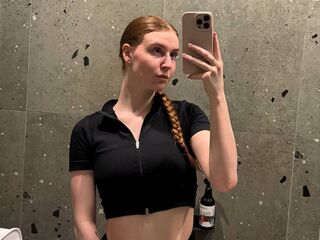 chat room live web cam LessieNunz