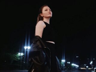 sexy camgirl live LinnAverbach