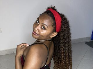 girl showing tits LizzyClem
