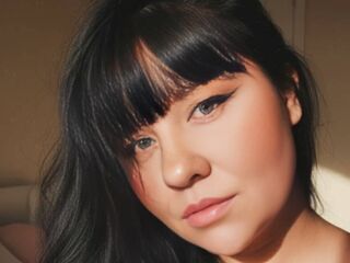 naughty cam girl fingering shaved pussy LolaFerari