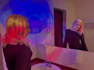 free live chat LucilleWiste