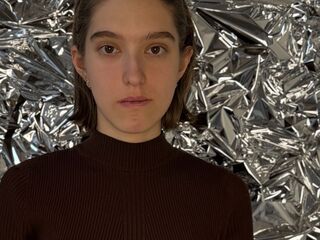 hot camhooker MaeganDegiacomo