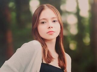 naked camgirl gallery MaileKnipe