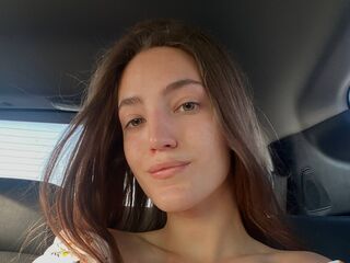 nude cam pic MaryannLiquori