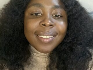 nude webcamgirl picture MayaBrownn