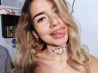 naughty cam girl MiaBellerose