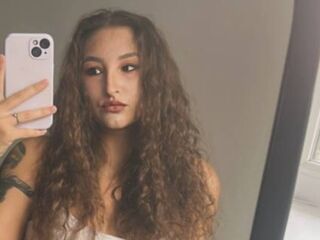 fingering cam girl video NicholMikrot