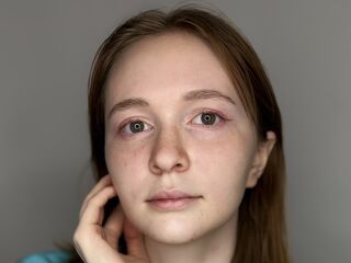 hot chatroom NishaDambrosi