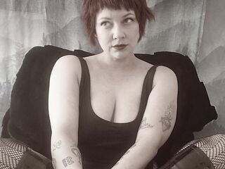 sexy webcamgirl PoppyKryze