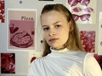 bedroom cam RaeannCeronsky