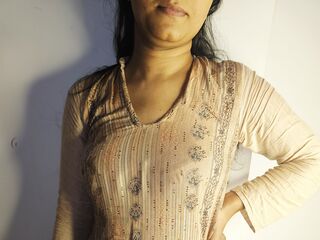 live video chat RubbynaKhan