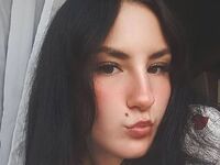 fingering girl webcam  SadeLanden