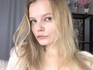 girl naked ShelyMilan