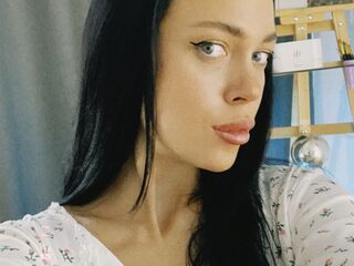 naughty cam girl masturbating with dildo SofiaVandecamp