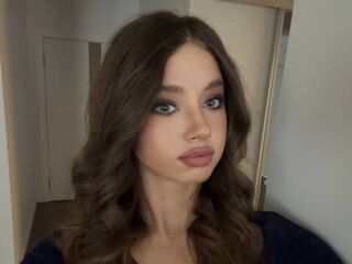 cam girl playing with sextoy TerryBeahan