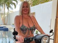 sex cam live TrishLabone