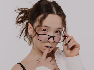 fingering girl webcam picture TrixieMorgan