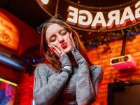 naked girl with live cam masturbating XeniaUsher