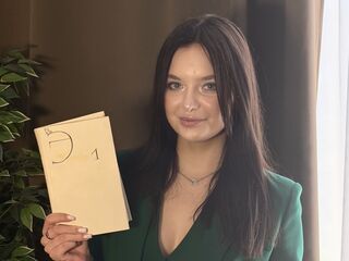 camgirl playing with vibrator ZeniaLapora